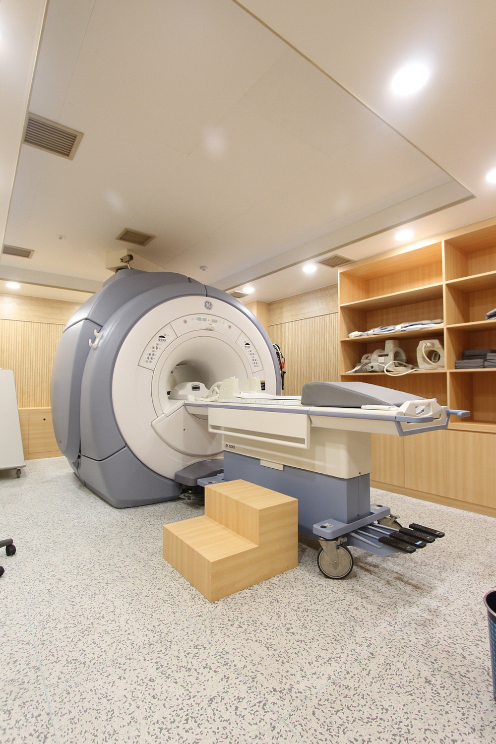 MRI홈피MRI-연세오케이병원 (1).JPG