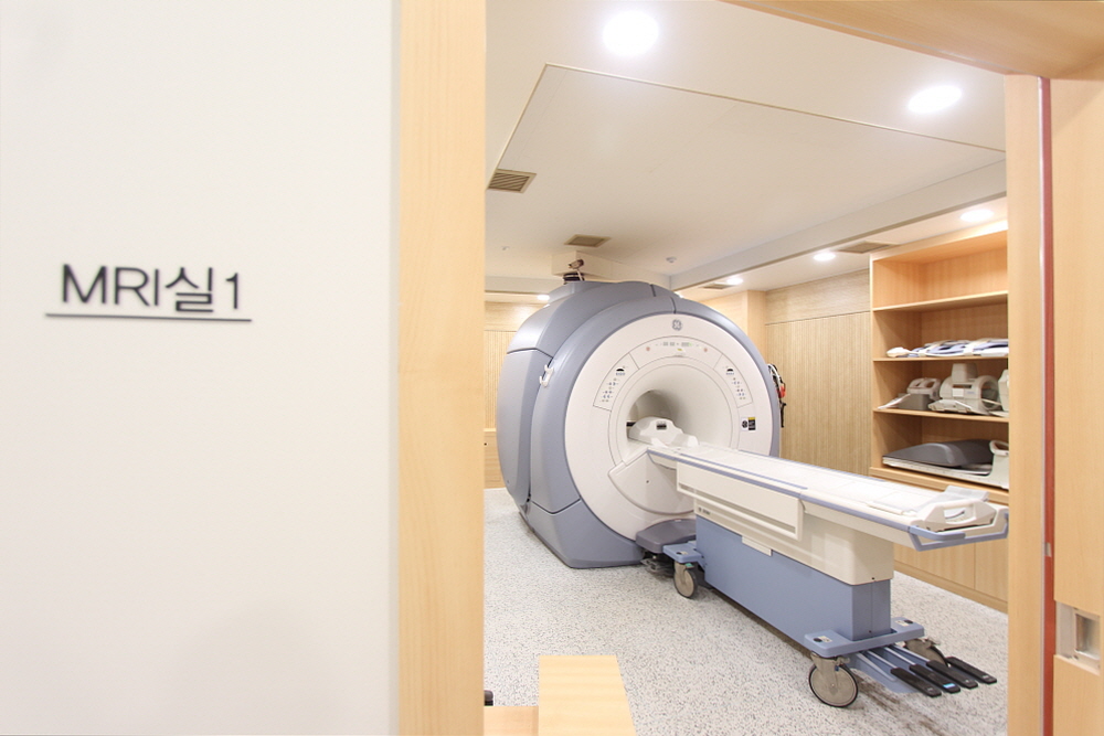MRI홈피MRI-연세오케이병원 (3).JPG